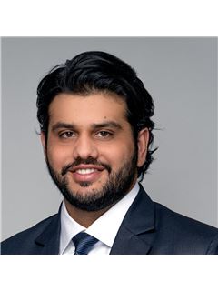 Vinay Dhunna - RE/MAX Nova