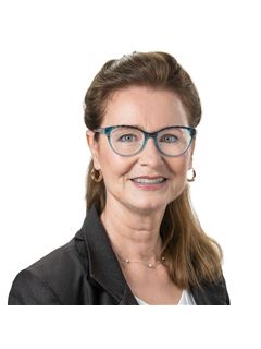 Wendy MacMillan-Poirier - RE/MAX Nova