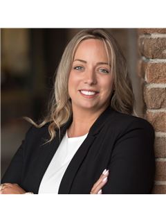 Julia Brake - RE/MAX Nova
