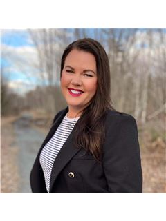 Tracy Stone - RE/MAX Nova