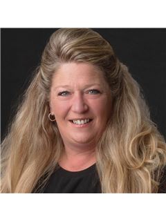 Jennifer K Huchthausen - RE/MAX Excel