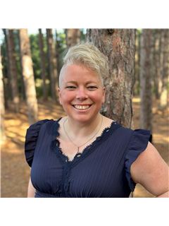Sara M Schubert McKone - RE/MAX Results