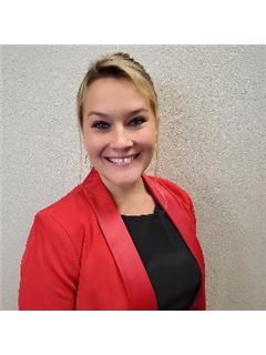 Ashley Kujava - RE/MAX Results