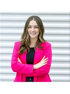 Alayna Lewis - RE/MAX Excel