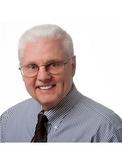 Dan A. Pederson - RE/MAX Newport