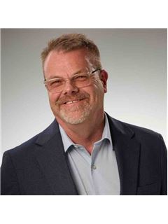 Mike J Husnick - RE/MAX Excel