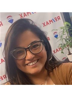 Anna Flores - RE/MAX Lakeside