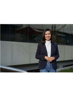 Associate - Chaliza Sunga - REMAX Regency