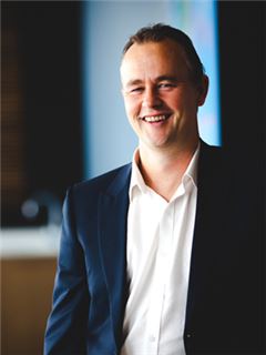 Chris Holmes - REMAX Regency