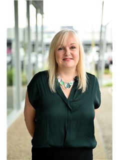 Associate - Laura Wilson - REMAX Regency