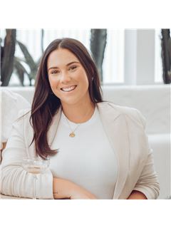 Tori Nancarrow - REMAX Regency