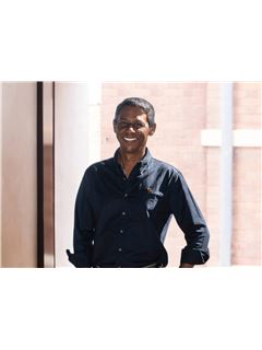 Chan  De Silva - REMAX Success