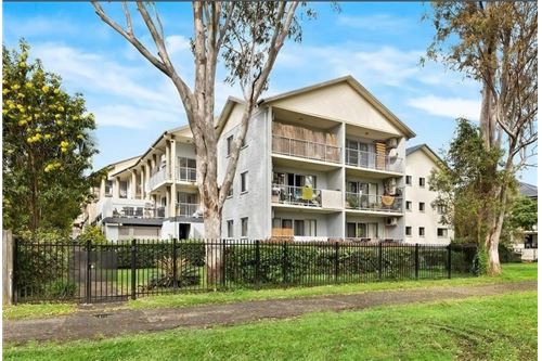 Residential - Condo/Apartment - Southport, Australia - Australia