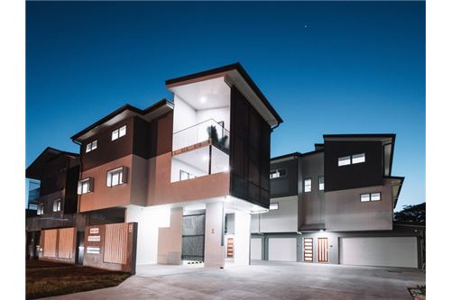 Residential - Townhouse - Yeronga, Australia - Australia