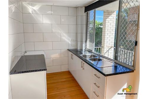 Residential - Condo/Apartment - Labrador, Australia - Australia