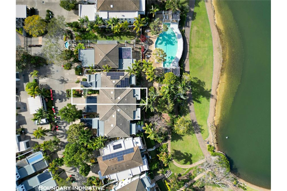 Residential - Condo/Apartment - Carrara, Australia - Australia - 2 - 1043195031-122