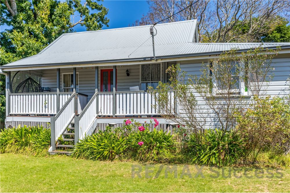 Residential SemiDetached House Toowoomba City, Australia Australia 10431671221226 , RE