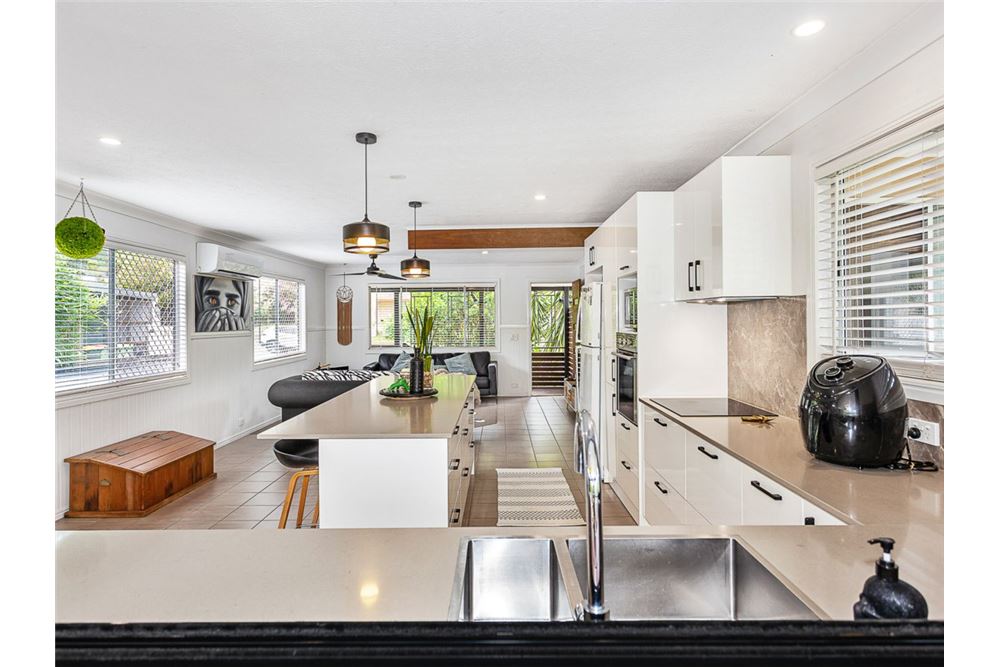 Residenziale - Casa - Mudgeeraba, Australia - Australia - 14 - 1043195016-513