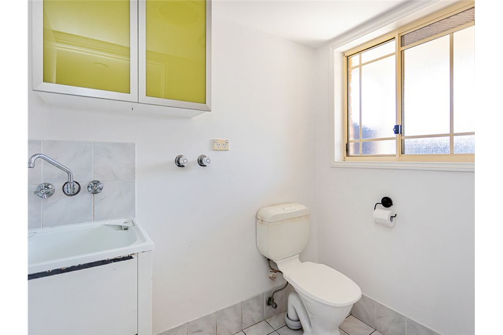 Residential - Townhouse - Mudgeeraba, Australia - Australia - 20 - 1043195016-500