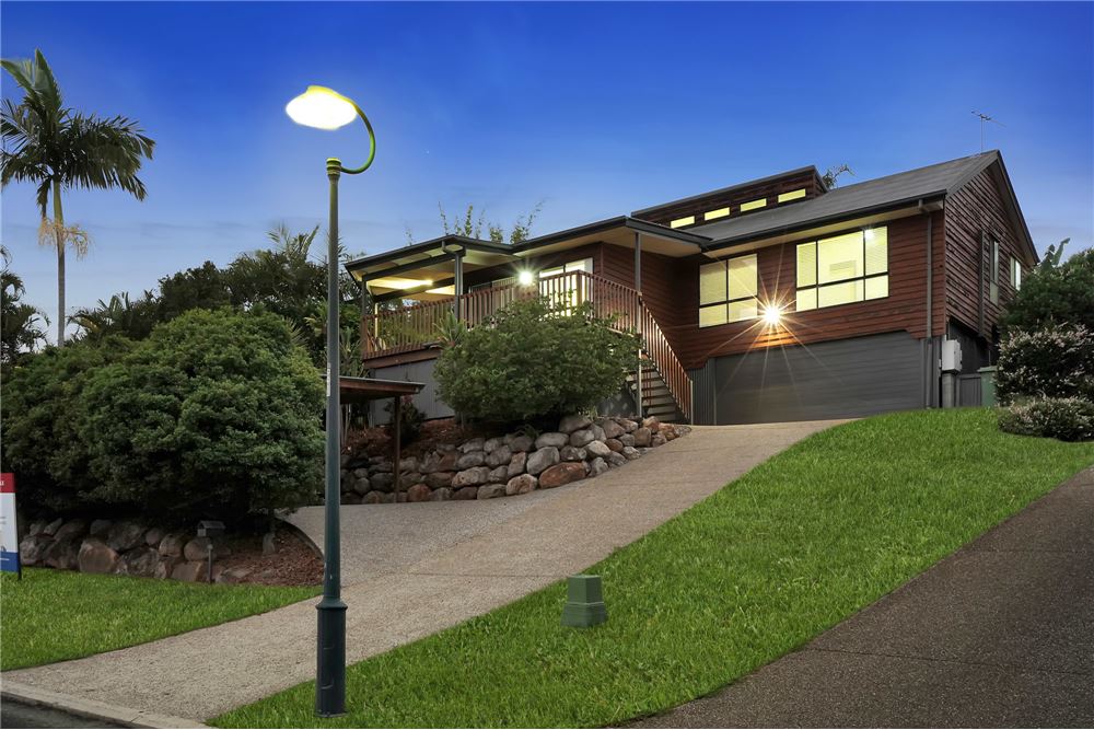 Residential SemiDetached House Ferny Hills, Australia Australia
