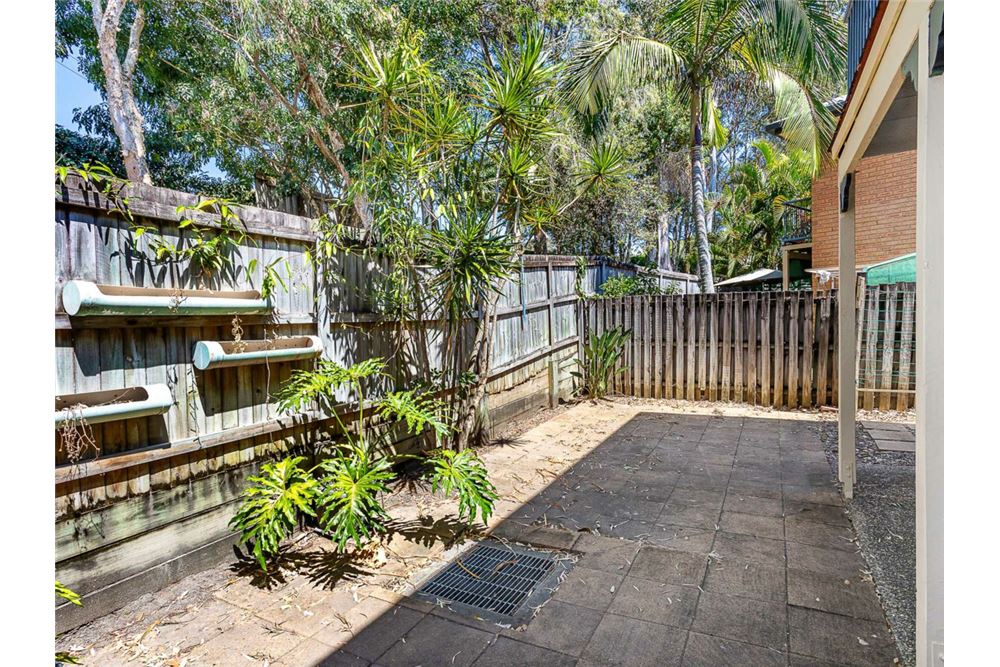Residential - Townhouse - Mudgeeraba, Australia - Australia - 14 - 1043195016-500