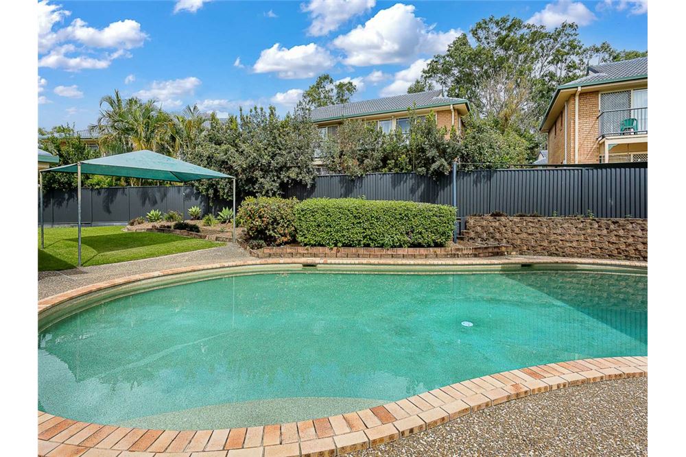 Residential - Townhouse - Mudgeeraba, Australia - Australia - 15 - 1043195016-500