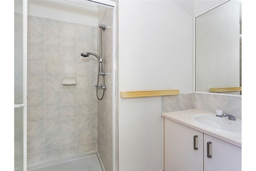 Residential - Townhouse - Mudgeeraba, Australia - Australia - 10 - 1043195016-500