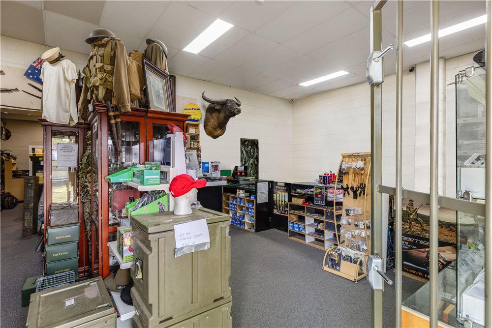 Comercial - Taller de un solo inquilino - South Toowoomba, Australia - Australia - 9 - 1043167028-422