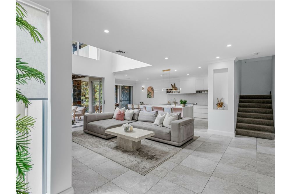 Residential - House - Merrimac, Australia - Australia - 1 - 1043195034-497