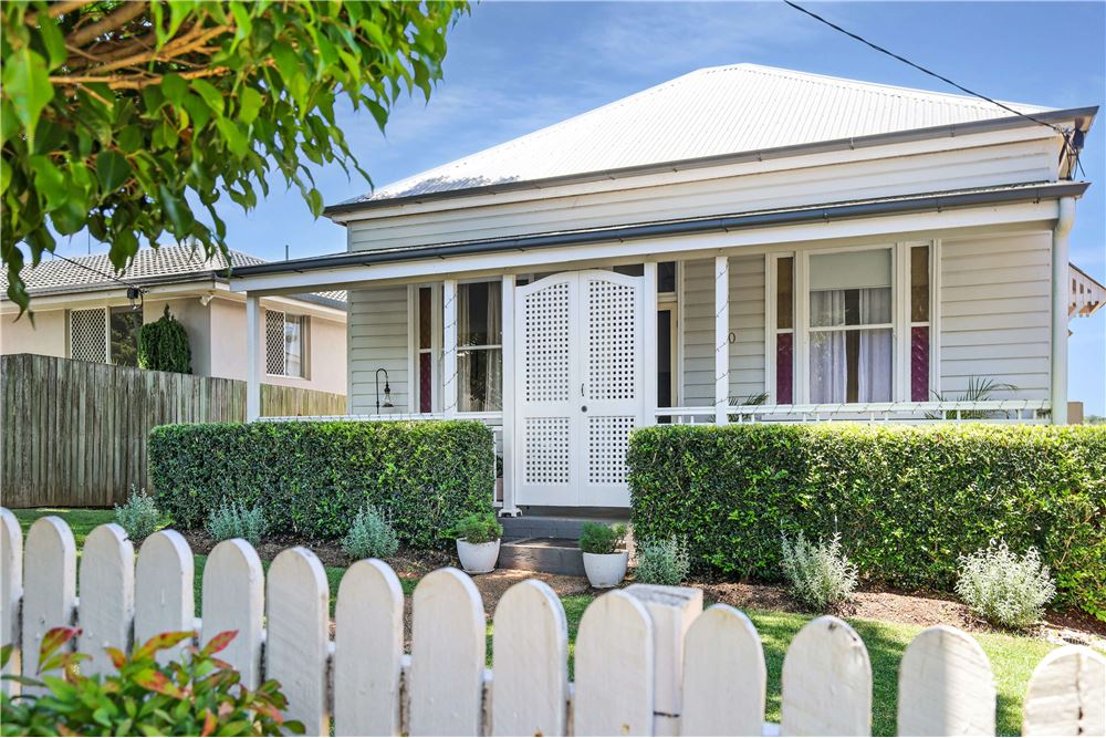 Residencial - Casa - East Toowoomba, Australia - Australia - 2 - 1043167008-1277