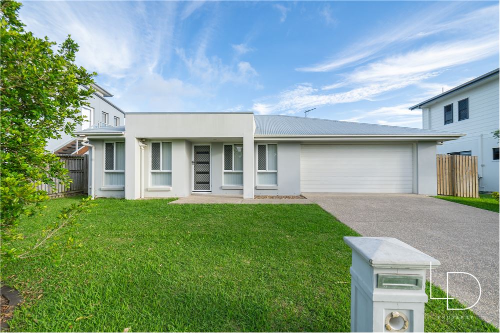 Residential SemiDetached House West Mackay, Australia Australia