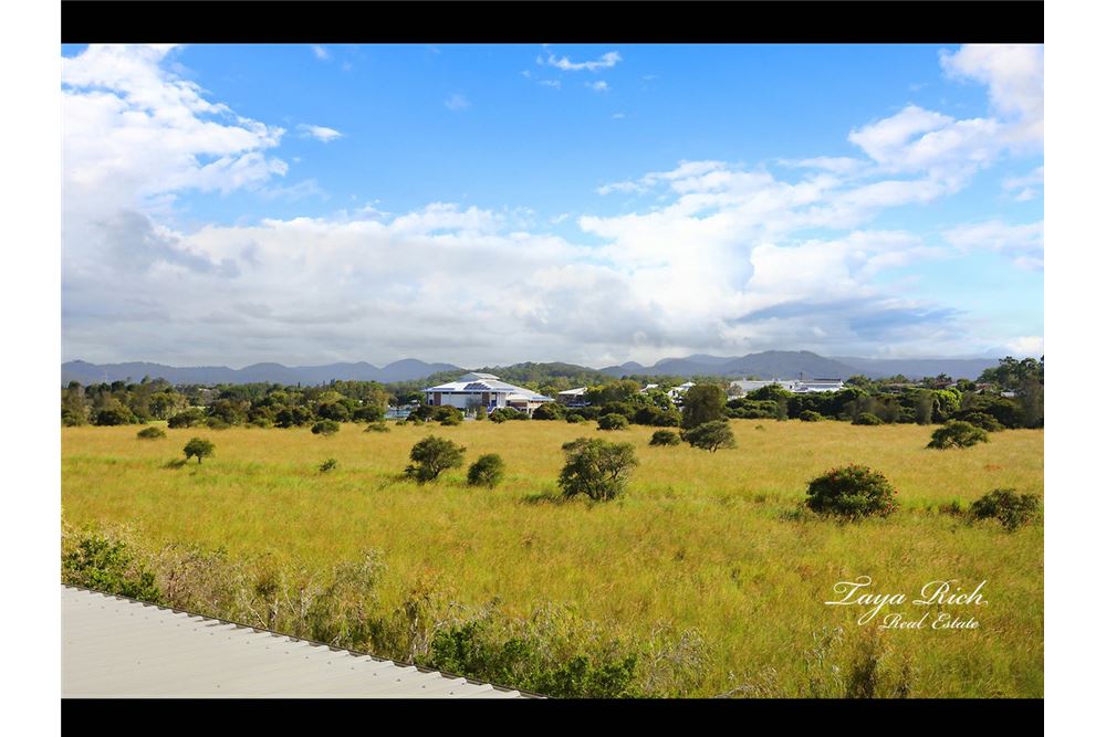 Residential - House - Merrimac, Australia - Australia - 10 - 1043195034-501