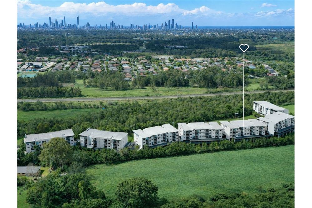 Residential - House - Merrimac, Australia - Australia - 1 - 1043195034-501