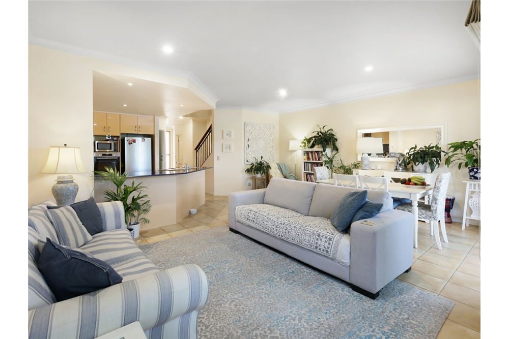 Residential - Condo/Apartment - Carrara, Australia - Australia - 6 - 1043195031-122