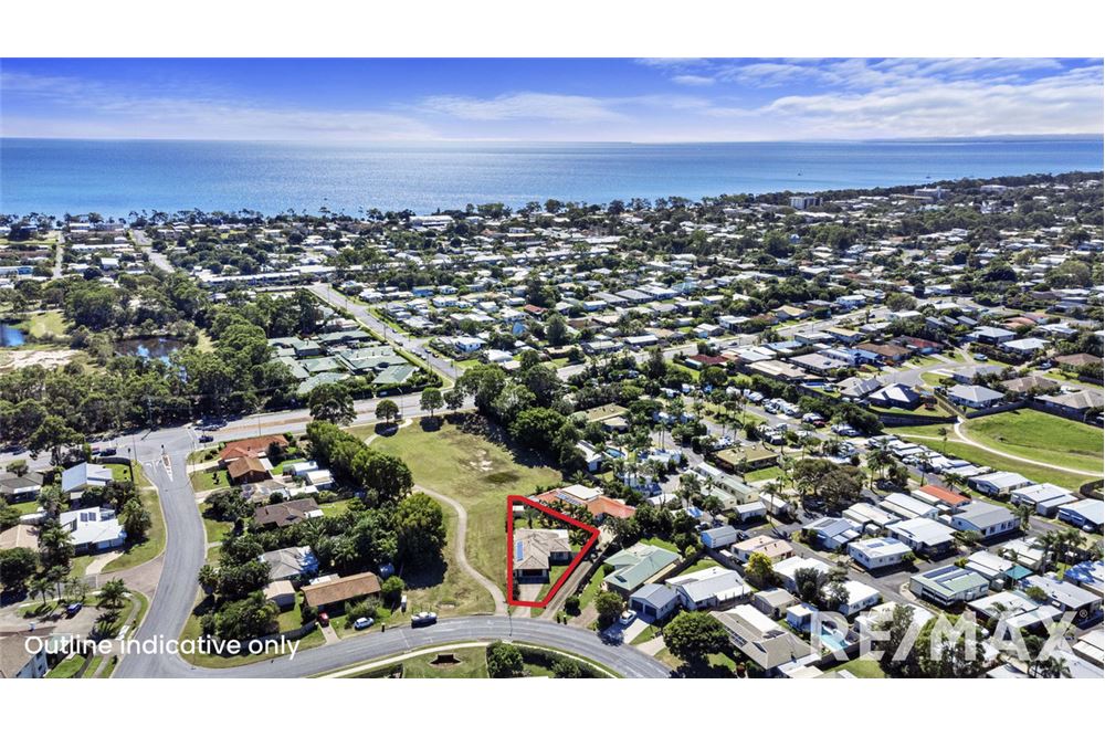 Residential SemiDetached House Scarness, Australia Australia