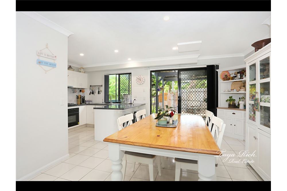 Residential - Townhouse - Merrimac, Australia - Australia - 7 - 1043195034-498
