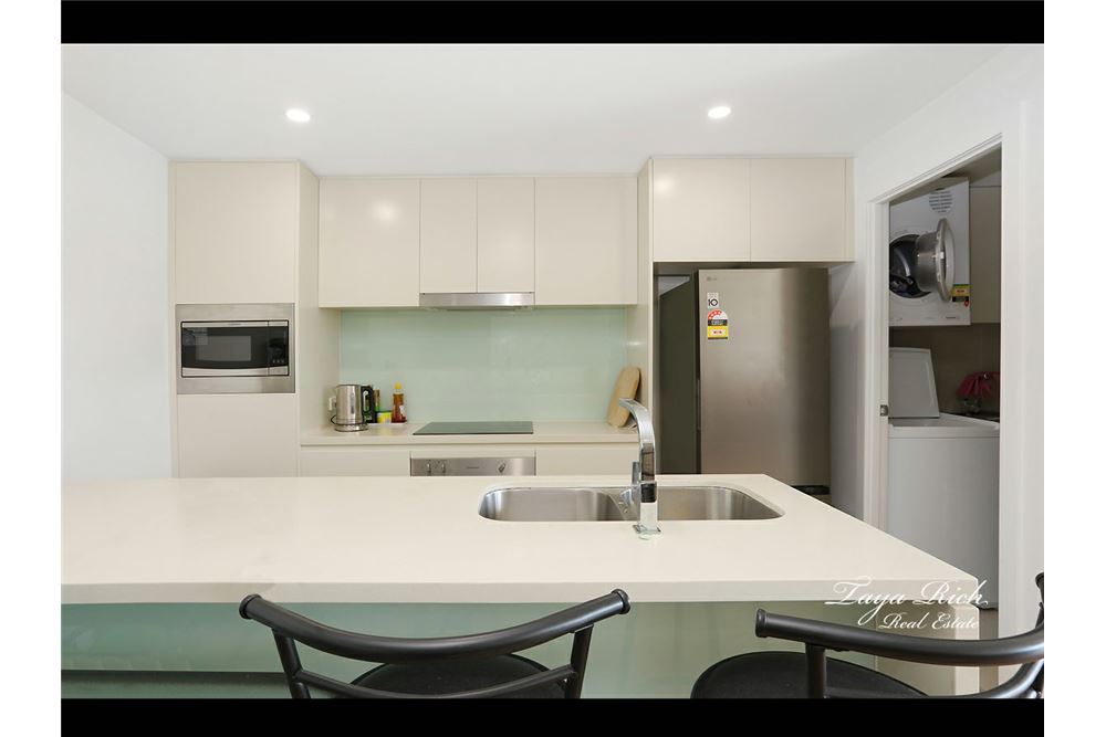 Residential - House - Merrimac, Australia - Australia - 5 - 1043195034-501