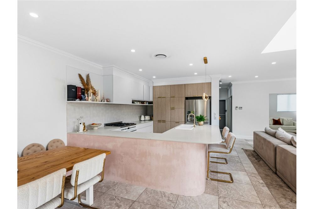 Residential - House - Merrimac, Australia - Australia - 12 - 1043195034-497