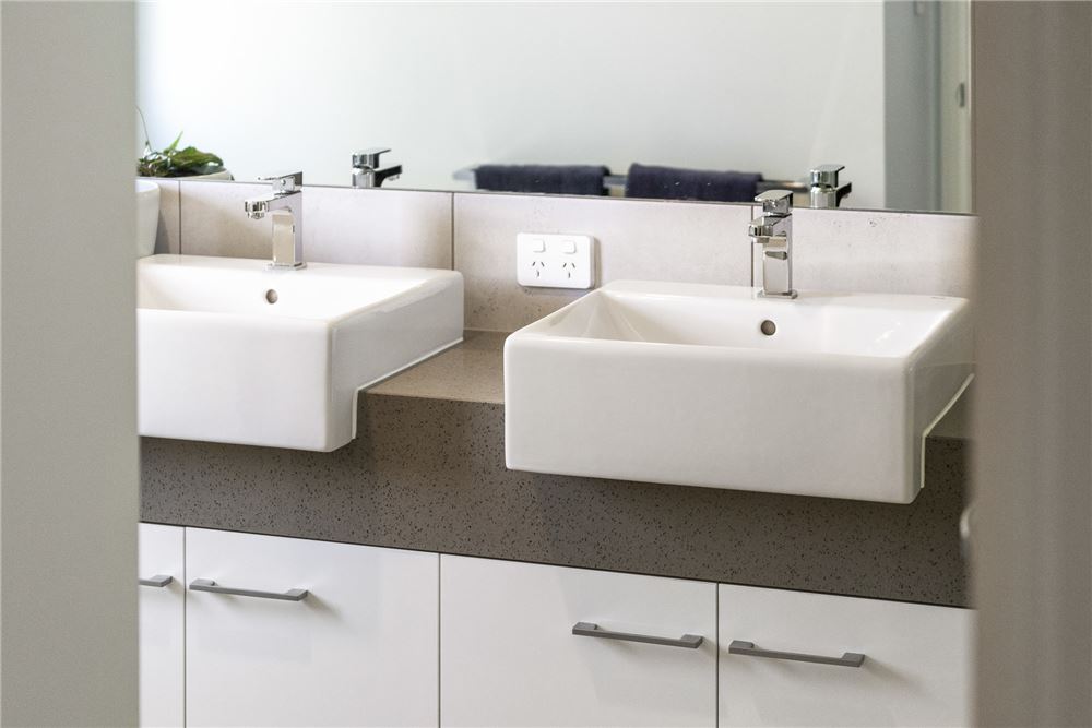 Residencial - Casa - Middle Ridge, Australia - Australia - 14 - 1043167069-9