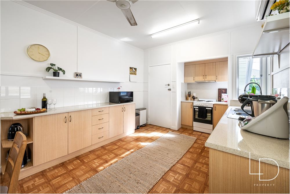 Residential SemiDetached House West Mackay, Australia Australia