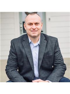 Jamie Peerce - RE/MAX Real Estate Executives