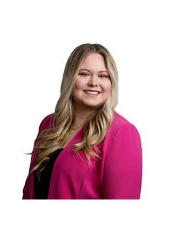 Jacie Fryar - RE/MAX Advantage