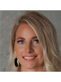 Courtney Jackson - RE/MAX Elite Realty