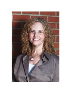 Carol B. Fairman - RE/MAX Real Estate Champions