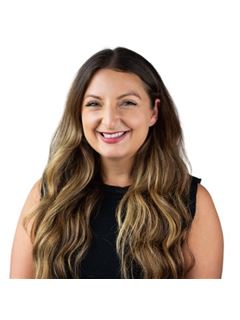 Hannah Hughes - RE/MAX Premier Properties