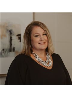 Associate - Kim Aldridge - RE/MAX Preferred Properties, Inc