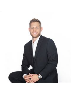 Christopher R. Hohl - RE/MAX Carriage House