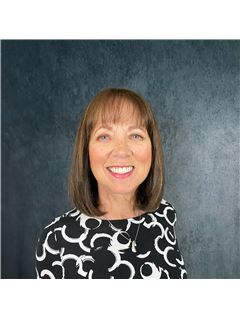 Lana Rovinelli - RE/MAX Creative Realty