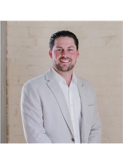 Garrett McIntire - RE/MAX Premier Properties