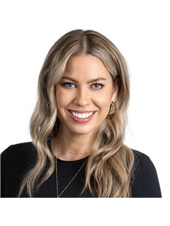 Nina Dozzi - RE/MAX Advantage